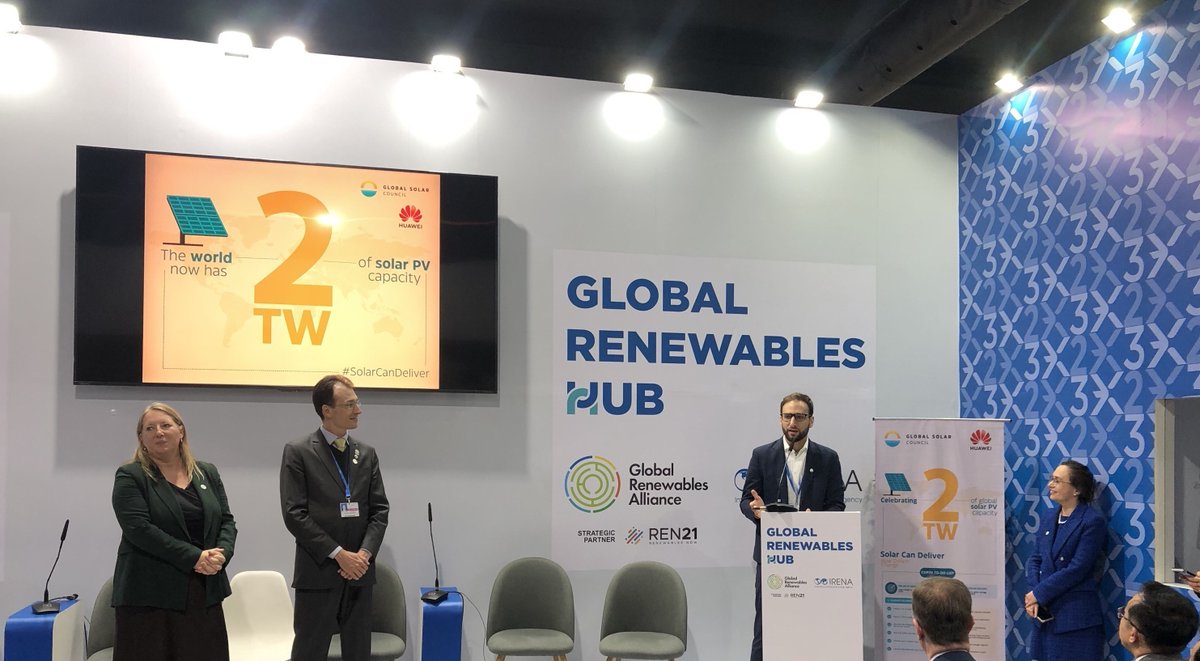 SolarPower Europe (@solarpowereu) on Twitter photo At #COP29, the <a href="/GSolarCouncil/">Global Solar Council (GSC)</a> organised a 2 TW #solar☀️ celebration 🥳
Our Director of Global Affairs <a href="/mateheisz/">Máté Heisz</a> will be shortly handing over his GSC Chairmanship to <a href="/RodrigoSauaia/">Rodrigo Lopes Sauaia</a> from <a href="/ABSOLAR_Brasil/">ABSOLAR</a>
In just two years, solar power has reached 2 TW globally, powering 600 At #COP29, the <a href="/GSolarCouncil/">Global Solar Council (GSC)</a> organised a 2 TW #solar☀️ celebration 🥳
Our Director of Global Affairs <a href="/mateheisz/">Máté Heisz</a> will be shortly handing over his GSC Chairmanship to <a href="/RodrigoSauaia/">Rodrigo Lopes Sauaia</a> from <a href="/ABSOLAR_Brasil/">ABSOLAR</a>
In just two years, solar power has reached 2 TW globally, powering 600