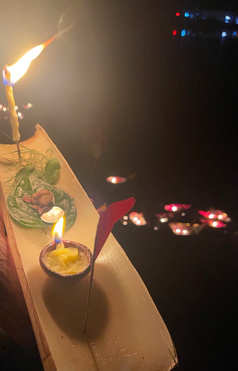 DcpoVKB's tweet photo. 🌕✨ Happy Karthika Pournami! ✨🌕
May the full moon light up your life with joy, health, and prosperity.

#KarthikaPournami #SpiritualBliss #LightAndLove https://t.co/MXTdenVKKr