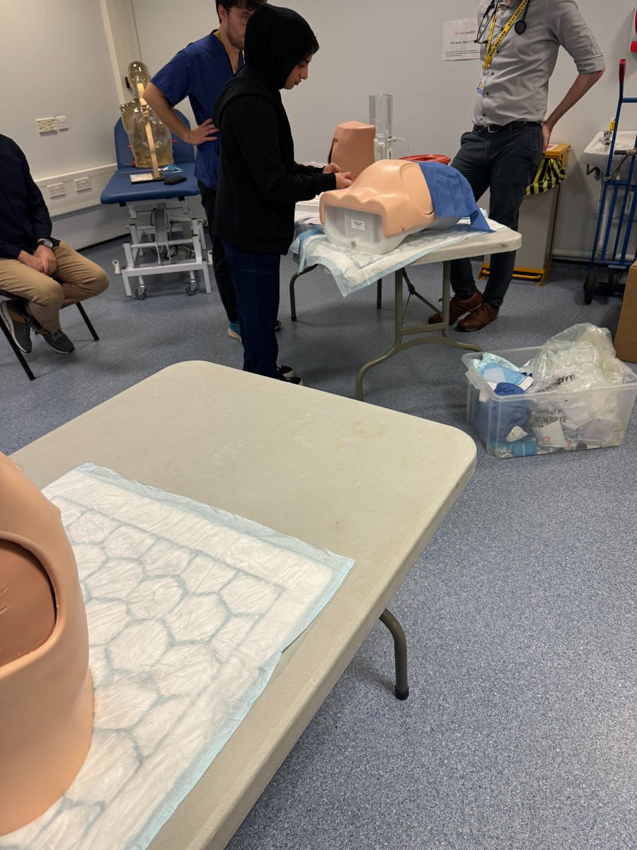 UhmbtEdCentre's tweet photo. Thank you to all that attended the IMT Clinical Skills workshop on the 15th November. It was a fantastic day for all those involved!
@aaroncumminsNHS
@MBHTPleuralteam
@UHMBT
@ClinicalSkill
@EducFgh
#SupportingPatientCare #SupportingResidents
@drdj https://t.co/GJthvHeLu8