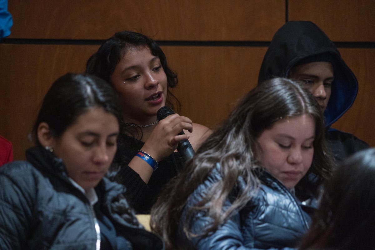 SectorSalud's tweet photo. ¿Cómo quieren los jóvenes y adolescentes hablar sobre sus derechos sexuales y reproductivos? 💬 Hoy llevamos a cabo el primer #SexLab, un espacio de innovación social para fomentar la participación, el diálogo y empoderamiento de esta población, involucrando diferentes sectores. https://t.co/Zeh7PGHj7k