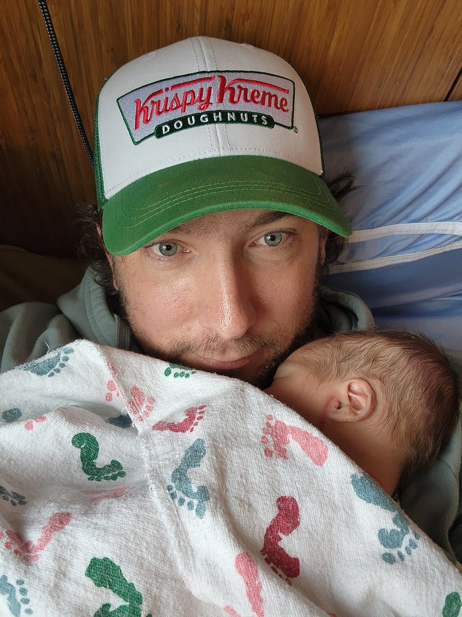 MGBisson's tweet photo. @krispykreme https://t.co/HSRvZo3WEt