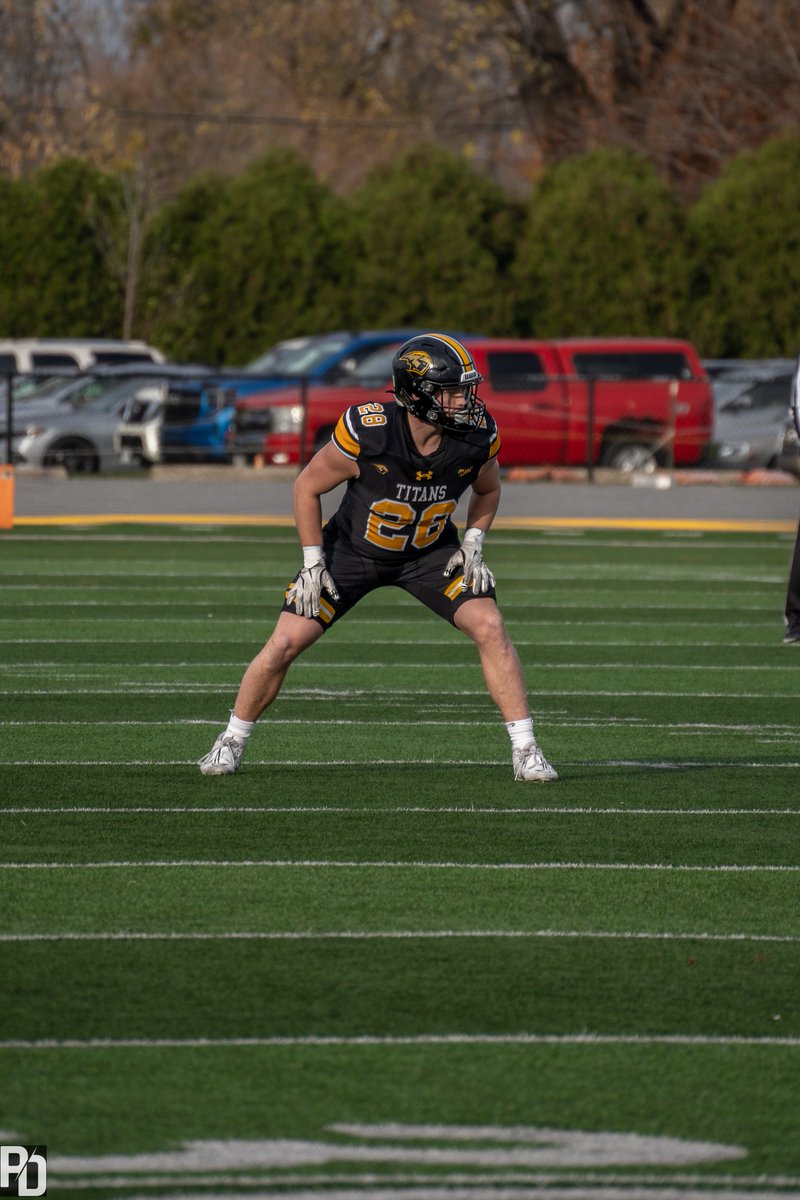 UW-Oshkosh Football tweet media