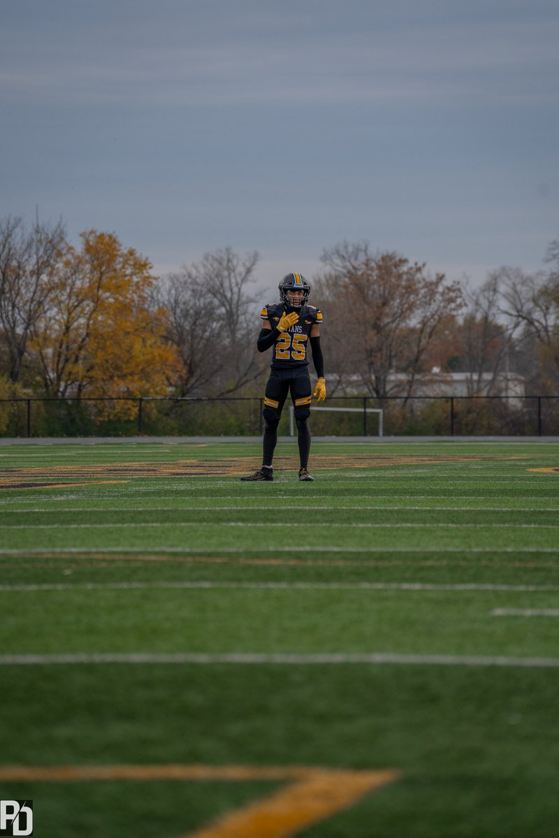 UW-Oshkosh Football tweet media
