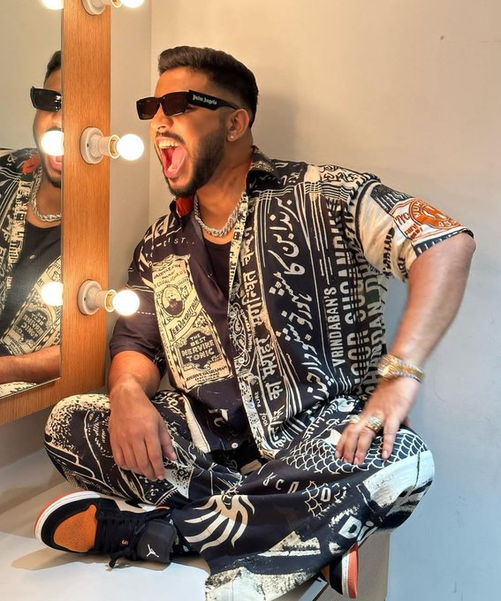s7marth's tweet photo. RAA PARIVAAR
RAA PARIVAAR

HAPPY BIRTHDAY RAFTAAR https://t.co/kdedM73IH5