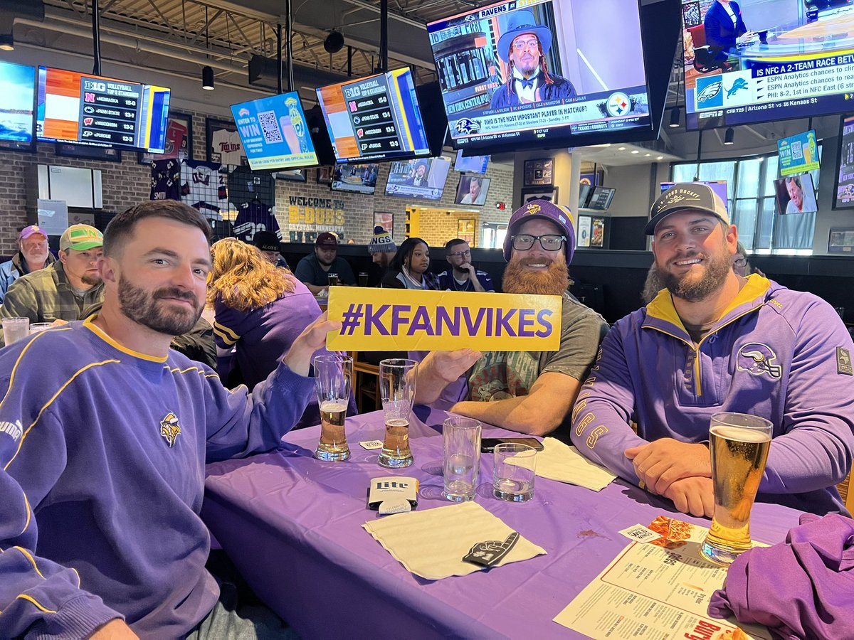 BenEndersbe's tweet photo. @KFAN1003 @BWWings #kfanvikes https://t.co/au4ogy7EHl
