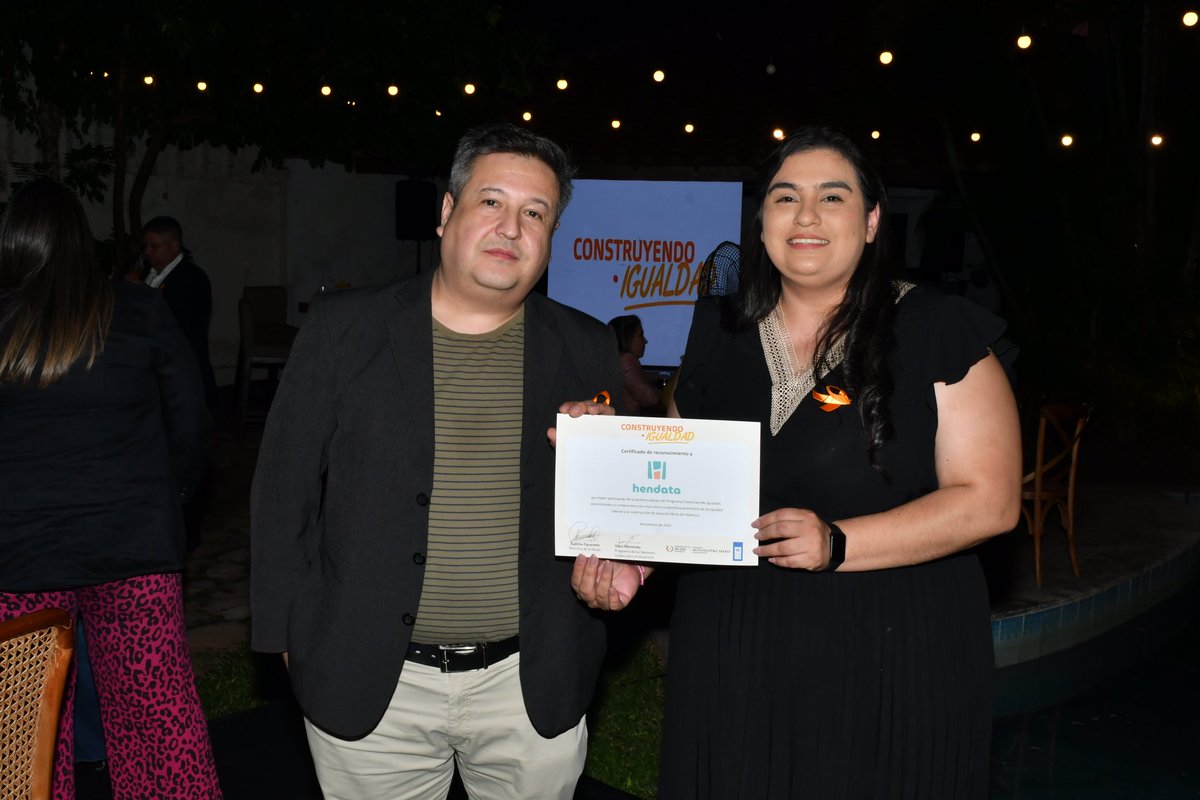 PNUDPARAGUAY's tweet photo. Nos llena de orgullo acompañar a empresas líderes del sector privado en 🇵🇾 en la primera edición del Programa "Construyendo Igualdad", una iniciativa con el @minmujerpy El programa se centra en crear ambientes laborales igualitarios y libres de violencia. https://t.co/po4ZBiZhPl