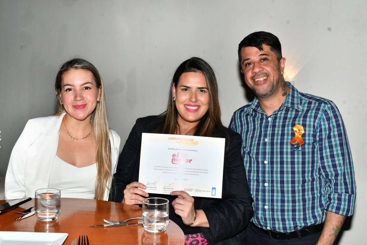 PNUDPARAGUAY's tweet photo. Felicitamos a las empresas participantes de esta primera edición:

✅ @Medalla_Py
✅ @bancobasa
✅ @casaricapy
✅ @bancoatlas
✅ El Mejor
✅ Envaco
✅ Banco Atlas S.A 
✅ @FinancieraPJ 
✅ Hendata https://t.co/73xrbBVYuC