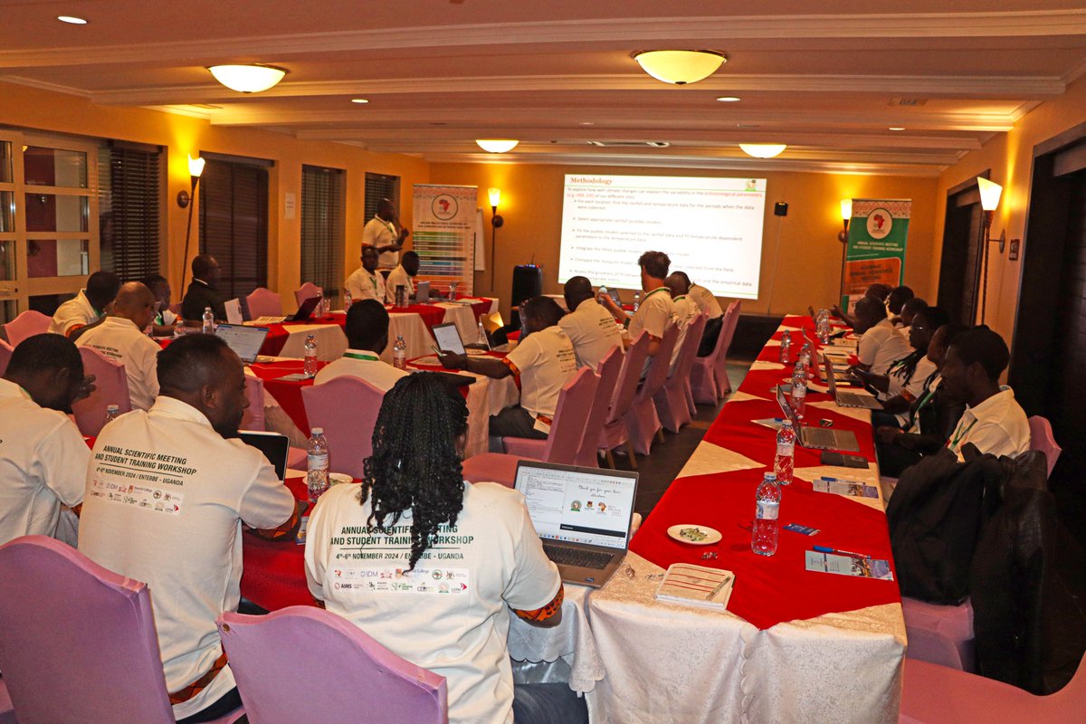cam_crid's tweet photo. #ACoMVeC annual meeting was held in #Uganda. It opened on November 4th with a welcome word by the projectβs PI, Prof @cwondji. Postdocs made an overview and progress of their #research activities. Among them were @MicheleYimga, Dr William Kuipou and Dr Luther Manyombe from #CRID. https://t.co/u7MntnXnLj