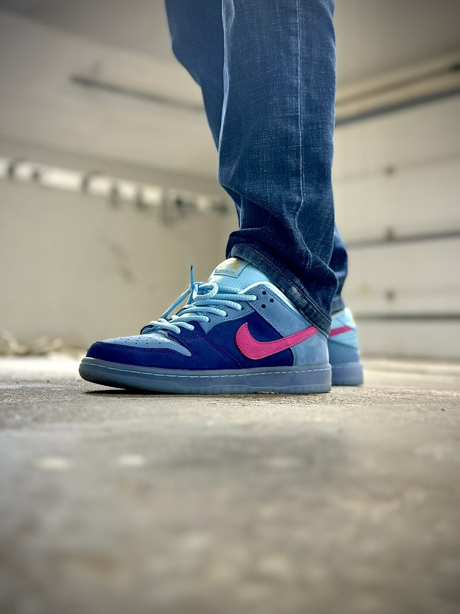 RPHorn's tweet image. A little #RTJ for the #kotd and this week’s #FireFridays. Hope everyone has a wrap to the week! 

#nike#nikesb #nikesbdunk #runthejewels #yoursneakersaredope #snkrs #kickcheck