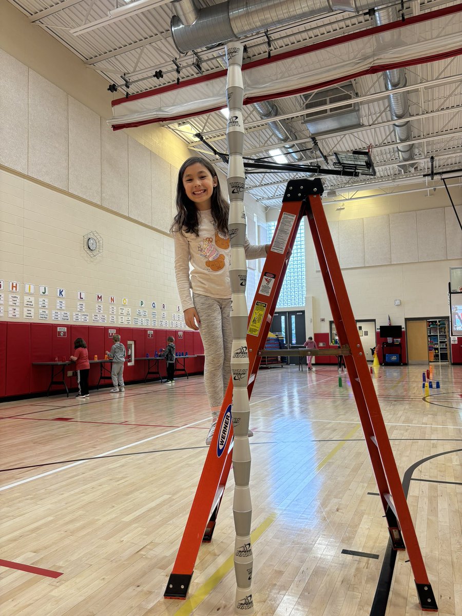 pe4everykid's tweet photo. We some 3rd graders complete a 24-cup tower! #physed #StackUp2024 @SpeedStacksInc https://t.co/P3PdULspHO