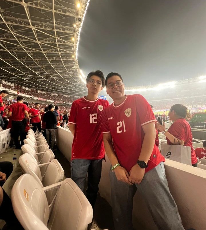 mtchaltes6's tweet photo. ganteng bgt dia malam ini🤧#imkevin https://t.co/5vdM0BAuxw