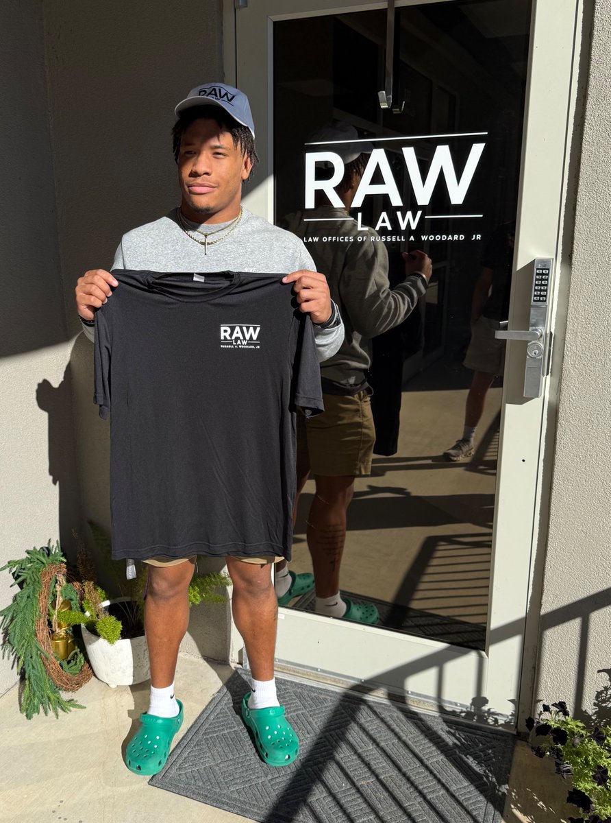 Dswizzy_21's tweet photo. Raw Law Firm Dawg of the week: Ruston vs West Monroe 11/8; 143 yards 10 carries 🏈 Big Thanks https://t.co/zv1Ek2gQ3A