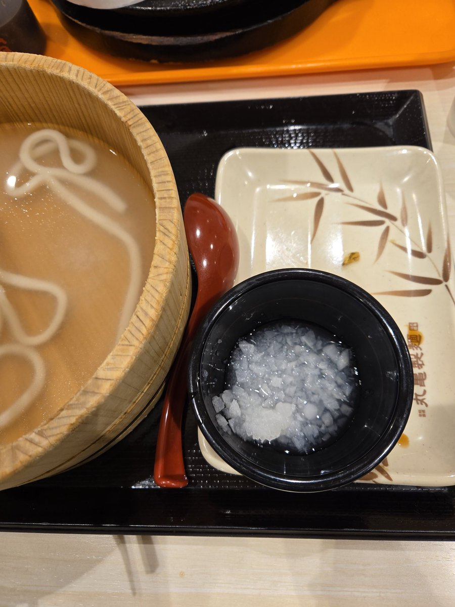 kenkentucky's tweet photo. 丸亀で大根おろし頼んだら、刻み大根出てきた笑
#丸亀製麺　#大根おろし　#刻み大根 https://t.co/wVBRzHWaVC