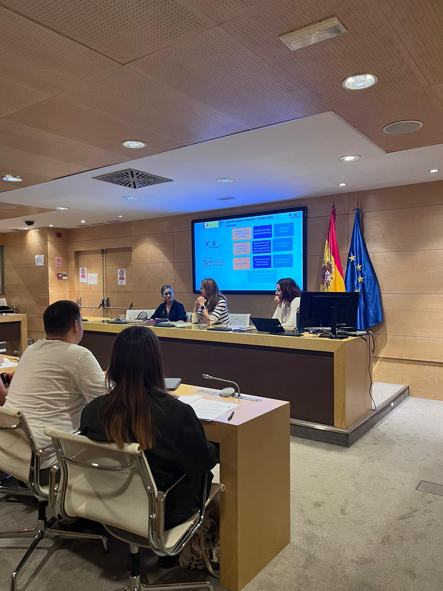 EUCPNspain's tweet photo. @EUCPN
Visit of a group of German students studying the Viogen Protocol algorithm, within the EUCPN Spain network, welcome and we hope it has been very productive, all for the prevention of crime, our motto. https://t.co/ug2BcWzE4b