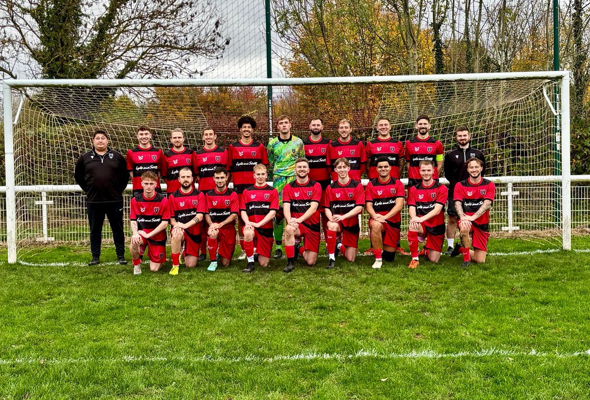HathernFC's tweet photo. TEAM 2024/25📸 

@Lyle_and_Scott 🦅 
@fordy___ 🔥 
@sportshubgroup 👕

#upthehathern 
🔴⚫️ https://t.co/zYTYQrgn3E