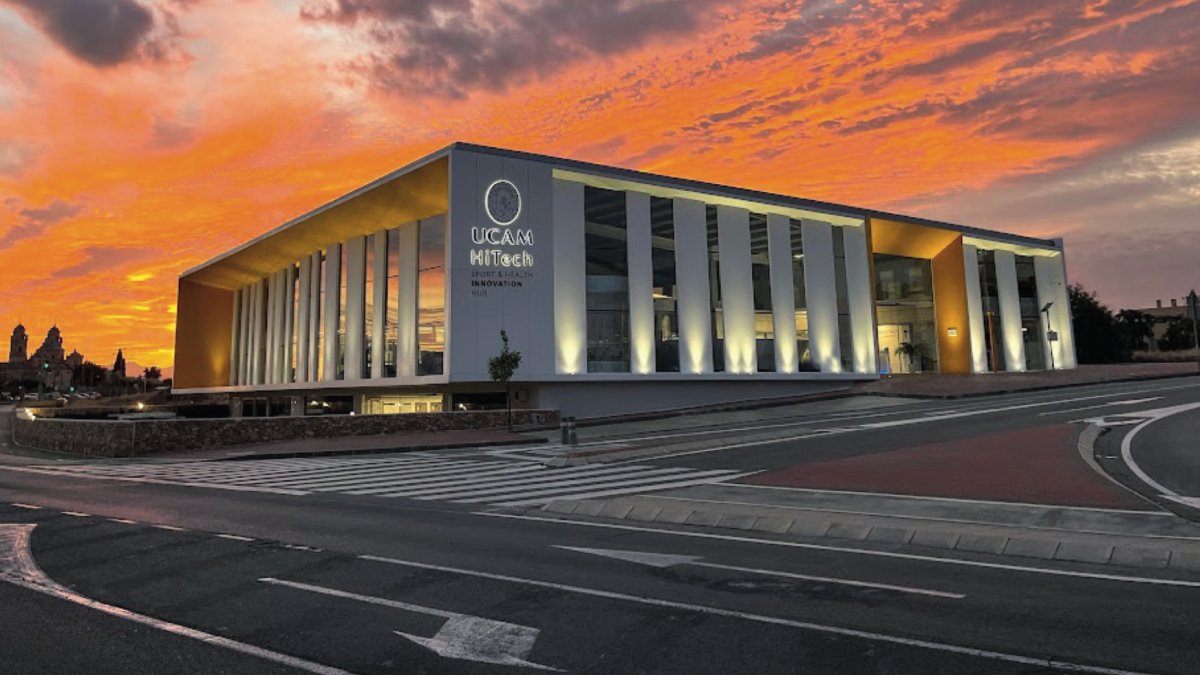 Hoy asistimos a la clausura de #HighTechCEOAcademy,  programa formativo pionero en España de capacitación de CEOs de base tecnológica / científica, organizado por la <a href="/HitechUCAM/">UCAM HiTech</a> hitech.ucam.edu/ceo-academy