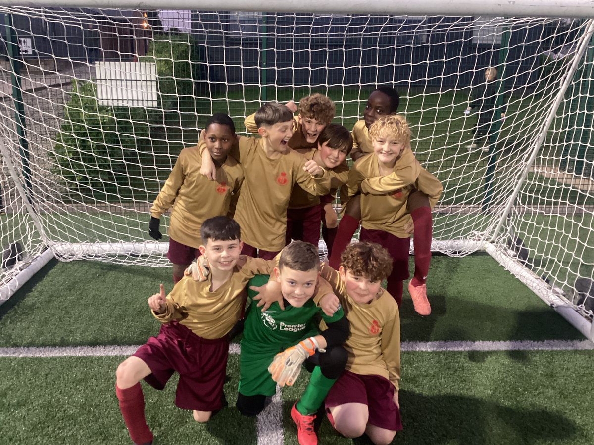 Well done to our 5/6 boys football team who played in the Mansfield Town Utilita Cup Competition yesterday afternoon showing fantastic teamwork and skills winning their group and are now through to the finals week in December.