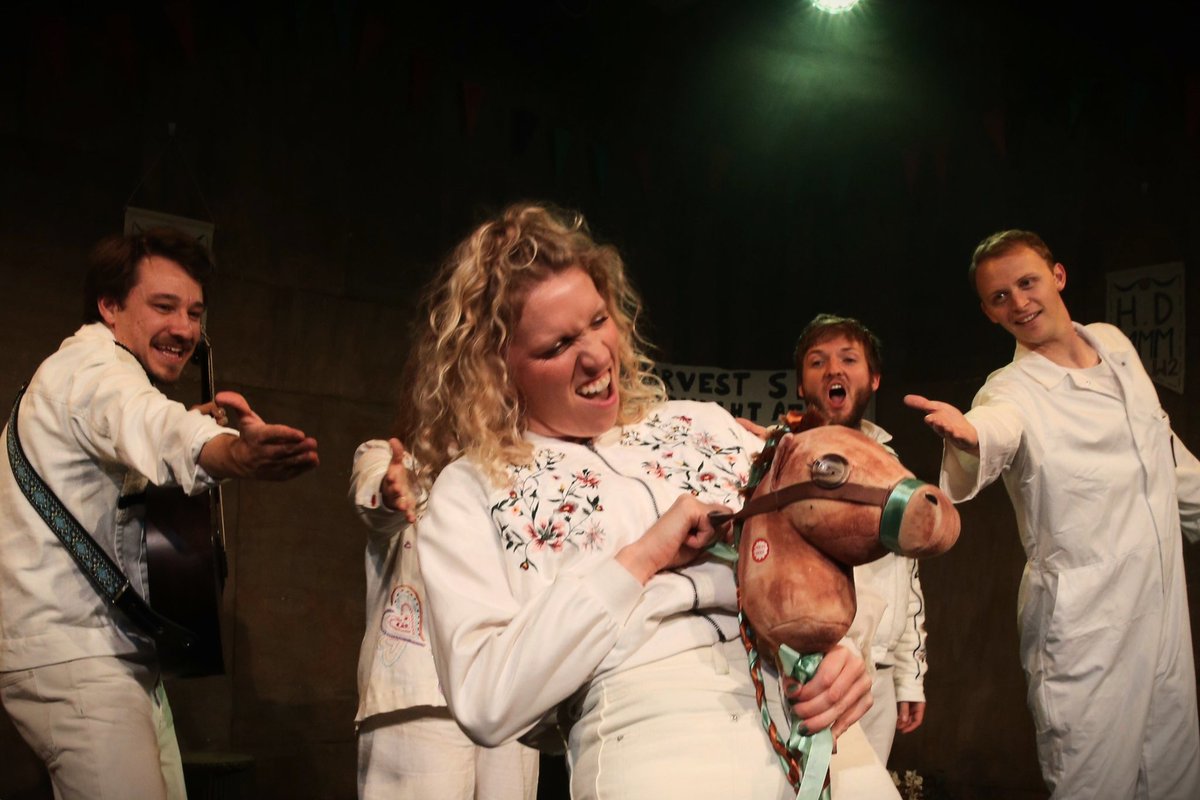 riddle_stick's tweet photo. Photos from our work-in-progress performances of Barleycorn at The Wardrobe Theatre back in September 🌾🍺🐟
(We’re brewing up plans for more Barleycorn in 2025!) https://t.co/i6dv734E4J