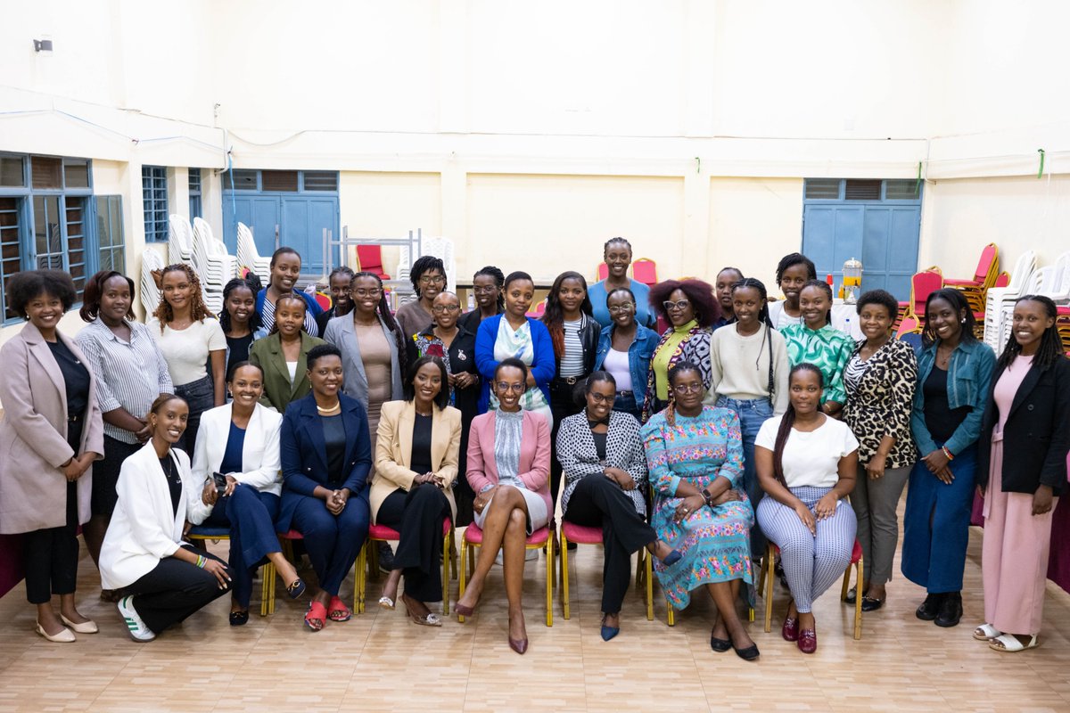 One Acre Fund Rwanda (@oneacrefundrw) on Twitter photo Yesterday, our Women in Leadership Group had the honor of hosting <a href="/IrisIrumva/">Iris Irumva</a>, Founder of <a href="/wils_africa/">Women In Leadership Summit & Awards</a> & <a href="/leadaccessnow/">Lead Access</a>, for an inspiring workshop on "Networking Purpose and Building Connections that Matter." #WomenLeaders #RwOX Yesterday, our Women in Leadership Group had the honor of hosting <a href="/IrisIrumva/">Iris Irumva</a>, Founder of <a href="/wils_africa/">Women In Leadership Summit & Awards</a> & <a href="/leadaccessnow/">Lead Access</a>, for an inspiring workshop on "Networking Purpose and Building Connections that Matter." #WomenLeaders #RwOX