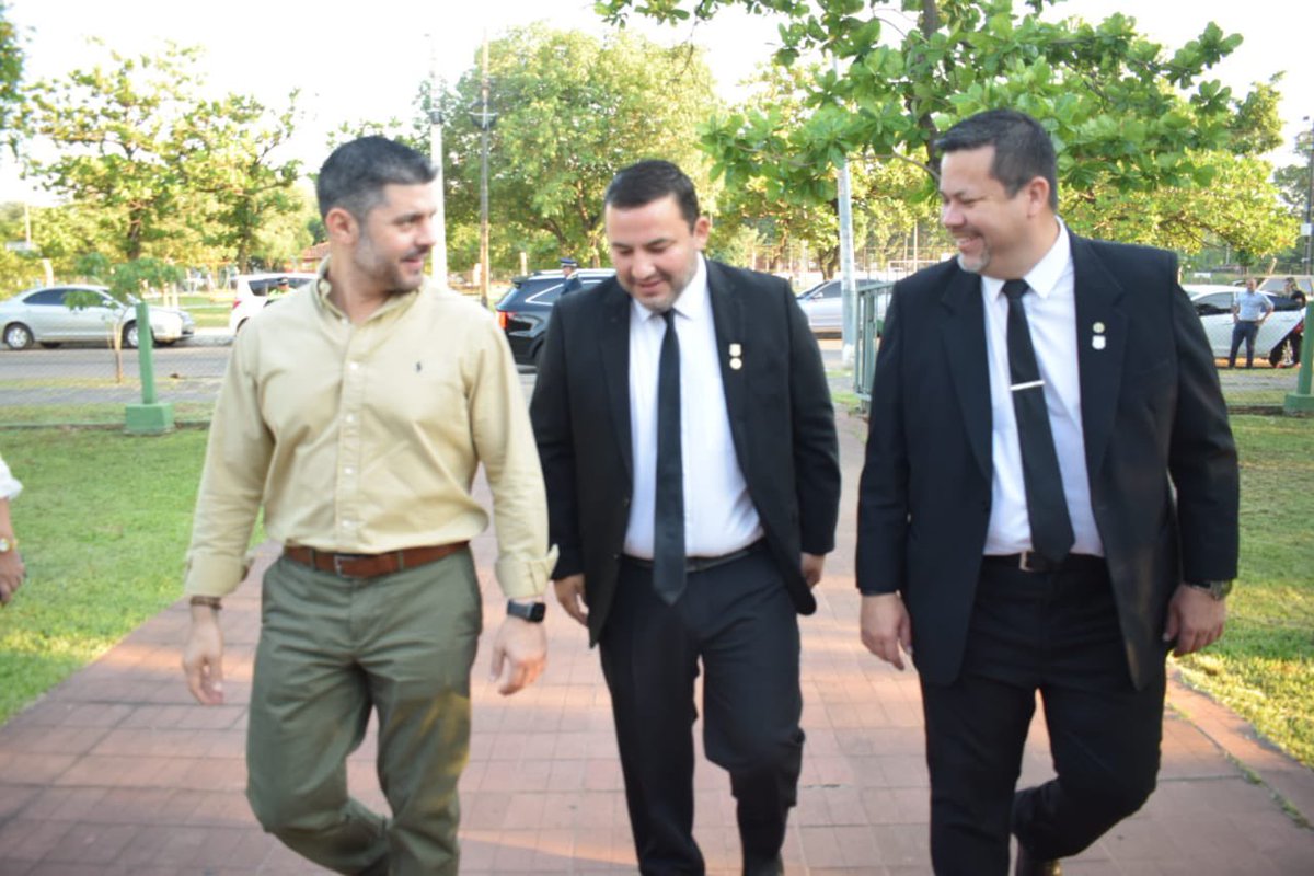 nenechopy's tweet photo. Hoy celebramos el 59º aniversario de nuestra Policía Municipal de Tránsito con una misa de acción de gracias. Agradezco profundamente el esfuerzo de cada uno de sus agentes, quienes día a día dedican su labor a la seguridad y el orden de nuestras calles en Asunción. https://t.co/gLiAxpVeJN