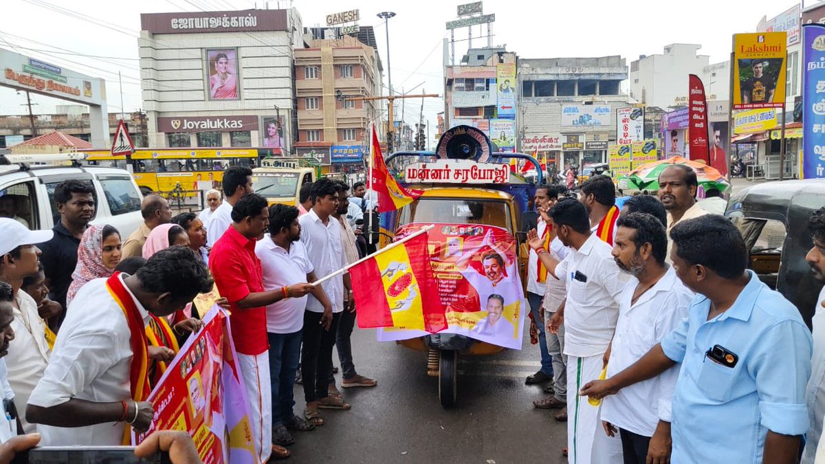 Devanayagam's tweet image. Very good initiative, only TVK party is initiating this and spreading awareness among the public! #VOTINGProcess 🙏 #தமிழகவெற்றிக்கழகம் #TVKVijay @actorvijay @tvkvijayhq