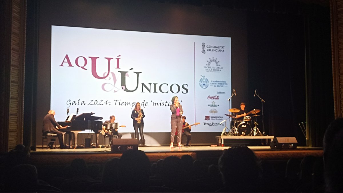david_rubio7's tweet photo. Ayer estuve en la gala que AQUÍ Medios de Comunicación celebramos en el Gran Teatro de #Elche, dedicada al Misteri

#AquiYUnicos https://t.co/PdzIDCxBYT