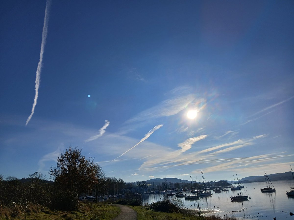 ConcernedOfUK's tweet image. This has to stop! Windermere 14/11/24 
#BanGeoEngineeringUK #WakeUpBritain #NoSunNoLife