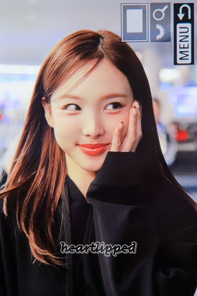 heartlipped's tweet photo. 241115 = my new DOB from now on

#나연 #Nayeon #ナヨン #TWICE https://t.co/dUGxD5zXaZ