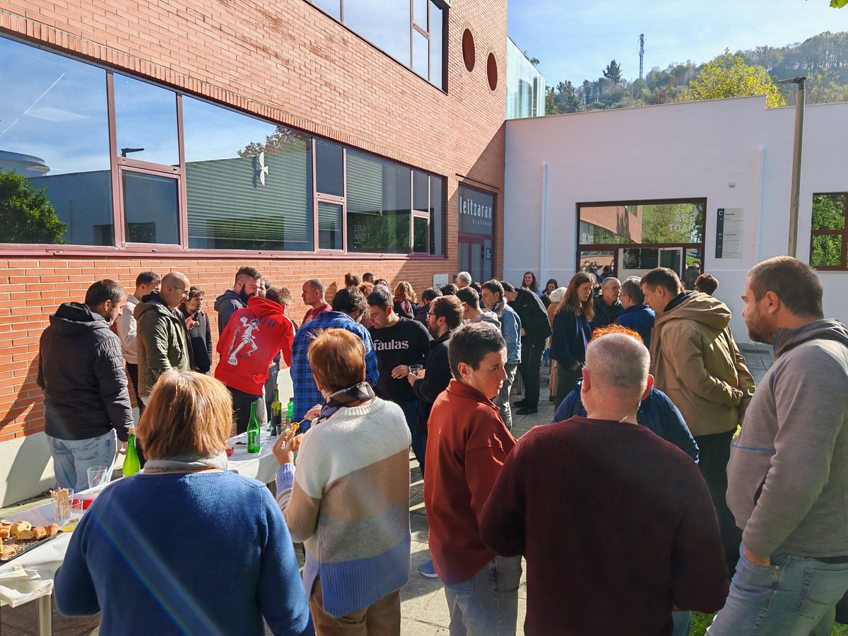 San Martin eguna astelehenean izan bazen ere, Kultur Parkeko langileak gaur ospatzen ari gara.