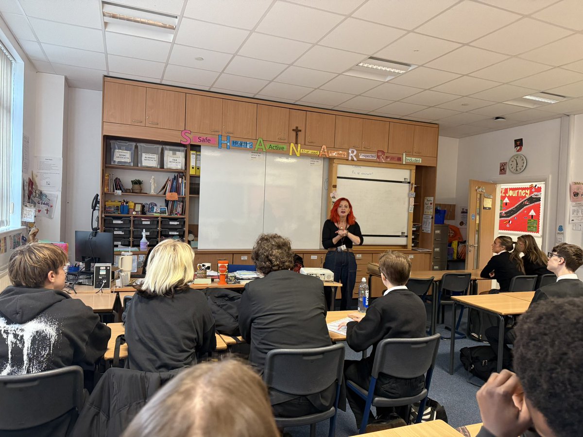SASB RMCE & Caritas (@sasb_rmce) on Twitter photo Lesley from Loaves and Fishes Foodbank spoke to our S6 pupils today, sharing insights about the vital work they do in our community. A powerful reminder of the importance of supporting those in need!💚 #CommunitySupport
<a href="/sasbhighschool/">SASB High School</a> Lesley from Loaves and Fishes Foodbank spoke to our S6 pupils today, sharing insights about the vital work they do in our community. A powerful reminder of the importance of supporting those in need!💚 #CommunitySupport
<a href="/sasbhighschool/">SASB High School</a>