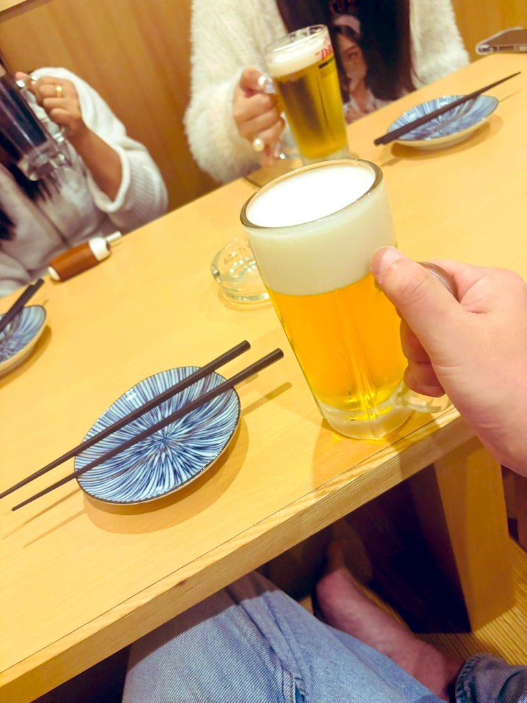 berrycodberry's tweet photo. わいの地元付近に住んでるちょいちょい集まってるゲーム友達2人とおれの地元で飲みわっしょい🍻😈
.
With
@Ema0u0 
@5hetan https://t.co/8HrL2F0UMV