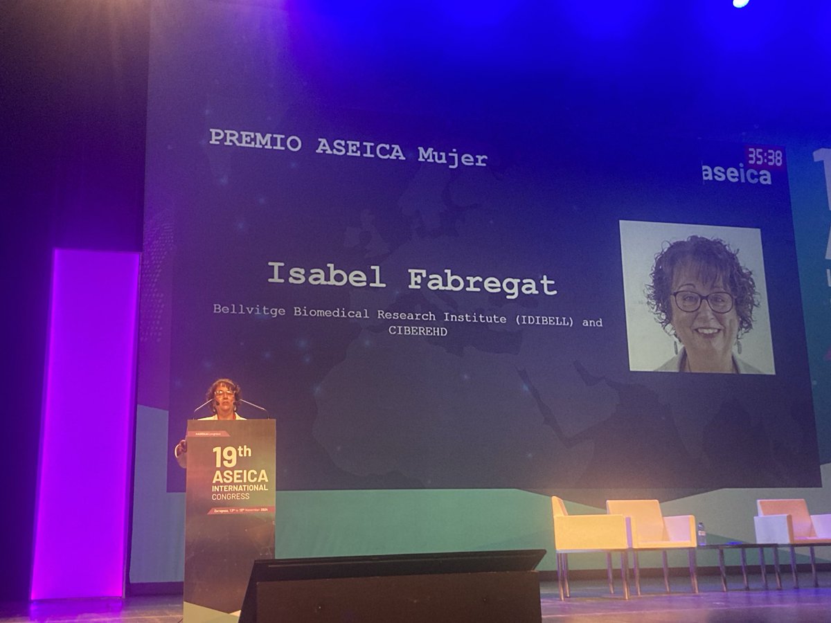 MariaCaffarel's tweet photo. Muy merecido ⁦@IsabelFabregat⁩ !!! Enhorabuena por este premio #ASEICAmujer ⁦@ASEICAnews⁩ https://t.co/HmXbNjmhwn