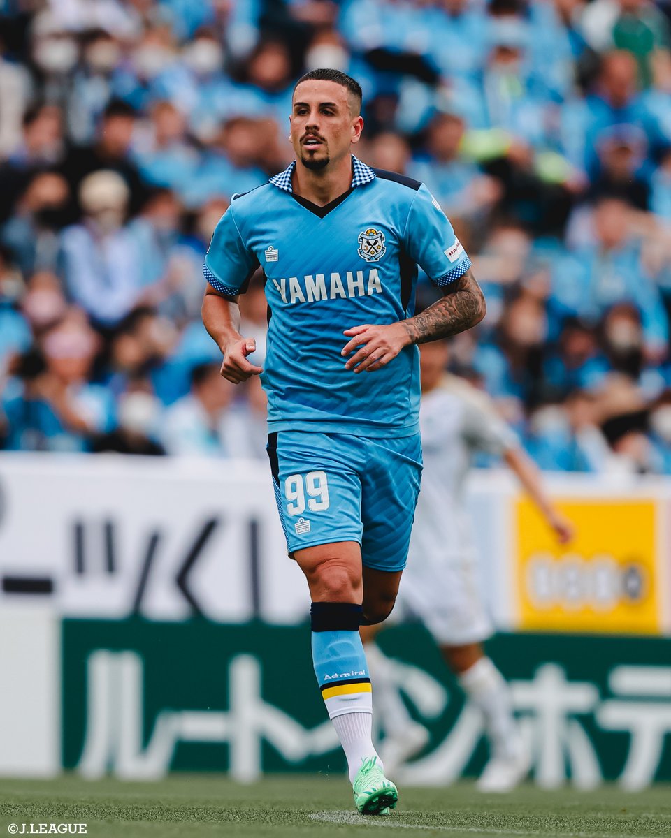 J_League's tweet photo. 🎂 HAPPY BIRTHDAY 🎂

本日11月16日は
ジュビロ磐田
マテウス ペイショット 選手の29歳の誕生日です👏

ペイショット選手、
おめでとうございます🎊

@Jubiloiwata_YFC https://t.co/6t5iBNOsWD