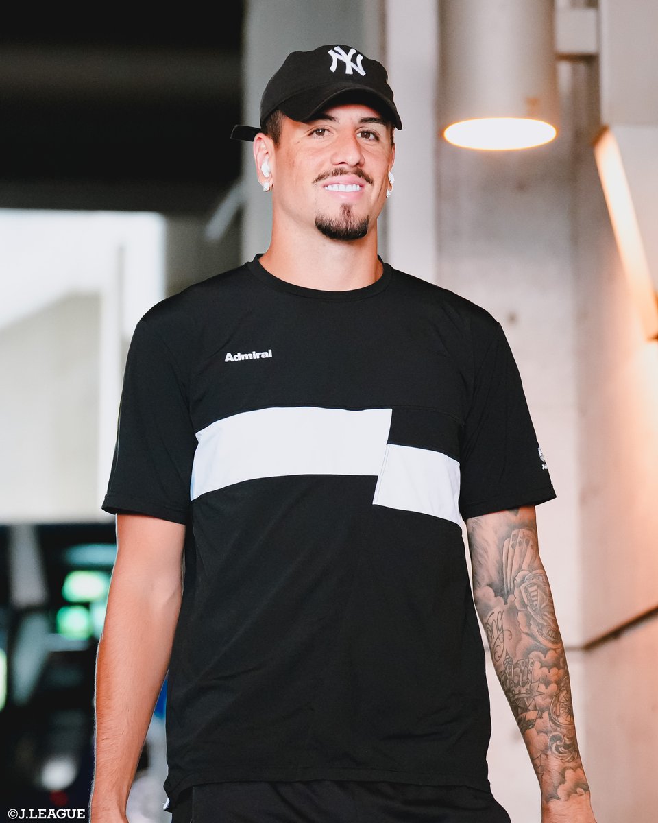 J_League's tweet photo. 🎂 HAPPY BIRTHDAY 🎂

本日11月16日は
ジュビロ磐田
マテウス ペイショット 選手の29歳の誕生日です👏

ペイショット選手、
おめでとうございます🎊

@Jubiloiwata_YFC https://t.co/6t5iBNOsWD