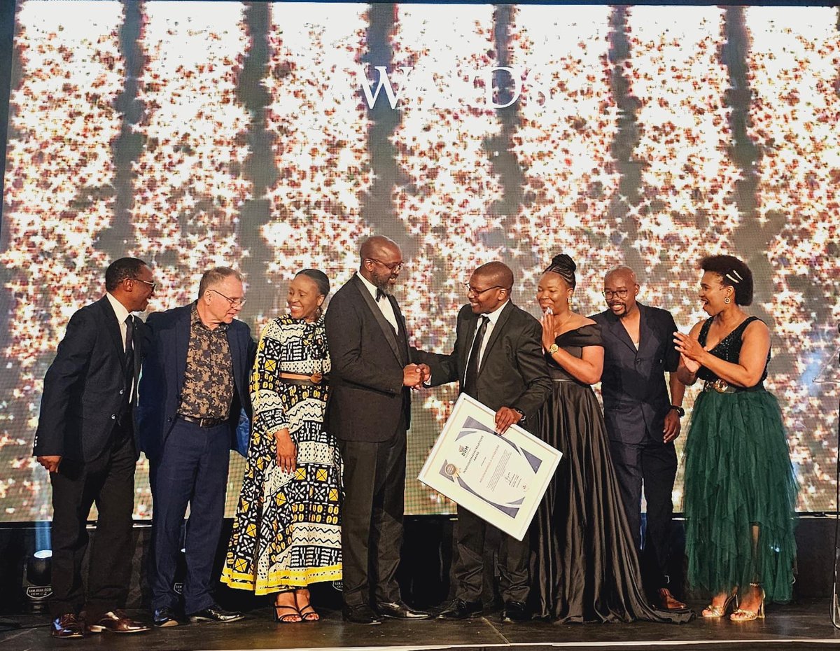 real_sacgra's tweet image. 🏆 Highlights from the DDM/IGR Conference Awards: Congrats to Okhahlamba, Frances Baard, Winnie Madikizela Mandela Municipalities, Nelson Mandela University, and all who made this event impactful! 🌍✨ 
@mandelauni
#DDMConference2024 #SACGRA #BuildingSouthAfrica