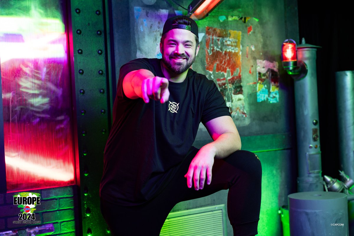 NIP's tweet photo. STACKED TEAM 🥊 https://t.co/Kr7htcfvWu
