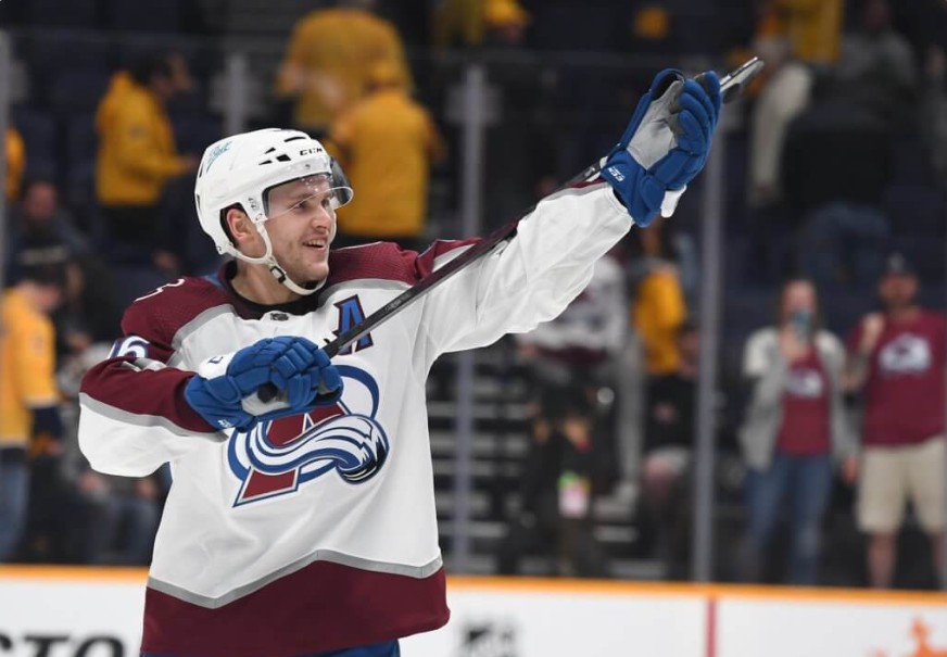 FantasyGuruSite's tweet photo. Elite Mafia – @NickIsInNet brings you his top GPP stacks, cash game & value plays, and goalies for your #NHL #DFS lineups! We have a 5️⃣-game slate that starts at 7:00 pm with some good spots to consider stacking.

Light the lamp with Fantasy Guru 🚨
🔗https://t.co/5xjqNUXWKr
#NHLTwitter #NHLPicks #GoAvsGo
