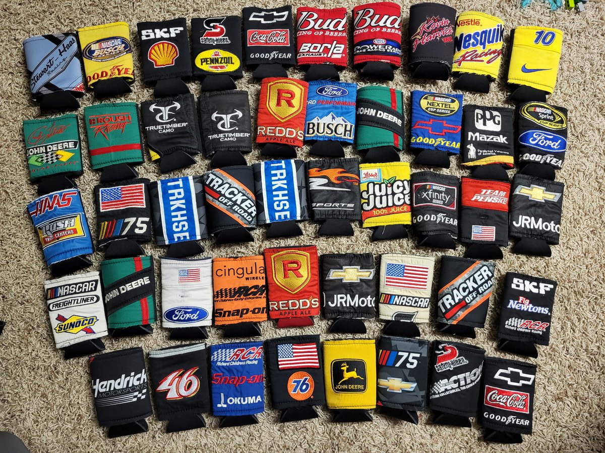 Suitzees tweet media