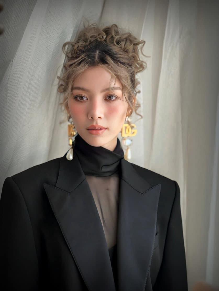LingOrm_BH's tweet photo. Beautiful in black 🖤

ORM DOLCE GABBANA
#DGGalaNightxOrmKorn
#ออมกรณ์นภัส
#ormkornnaphat https://t.co/I2nQhYKxpS