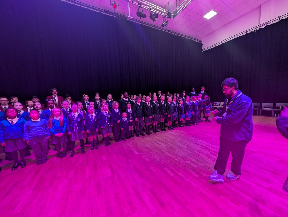 Notre Dame Catholic Academy tweet media