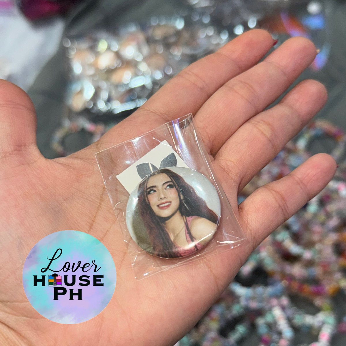 LoverHousePH's tweet photo. Here it is ✨#BINI FAN SUPPORT DAY 1

Our #GrandBINIverse Day 1 limited Fan Support and FREEBIES! 

Make sure to follow us to be eligible for spin the wheel!! What you can get: 

🌸BINI flower vinyl sticker
🌸 BINI BIAS button pin
🌸 GBV pin
🌸 BINI friendship bracelet 
🌸 or a chance to win GBV set A or set B official photocards! 

Loc and time: TBA

Please stay tuned!! See you all tomorrow ◡̈
#GrandBINIverse #ABSCBNEvents #BINIverseAraneta #StarMusicPH