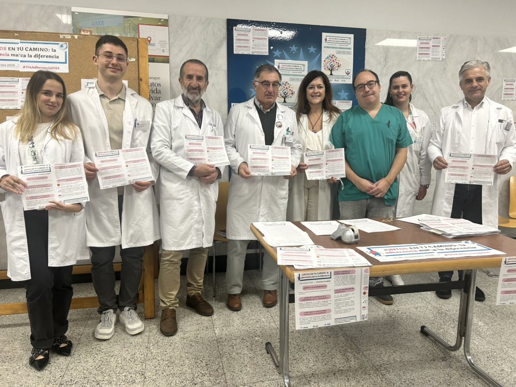 santiagosergas's tweet photo. 💊🏥  🗓️Participamos no #DíaAdherencia2024, “xuntos no teu camiño: a adherencia marca a diferencia” 

@FarmaCHUS recorda a importancia de seguir as pautas dos tratamentos e non esquecer as tomas de cada medicamento https://t.co/z46D7kJSJO