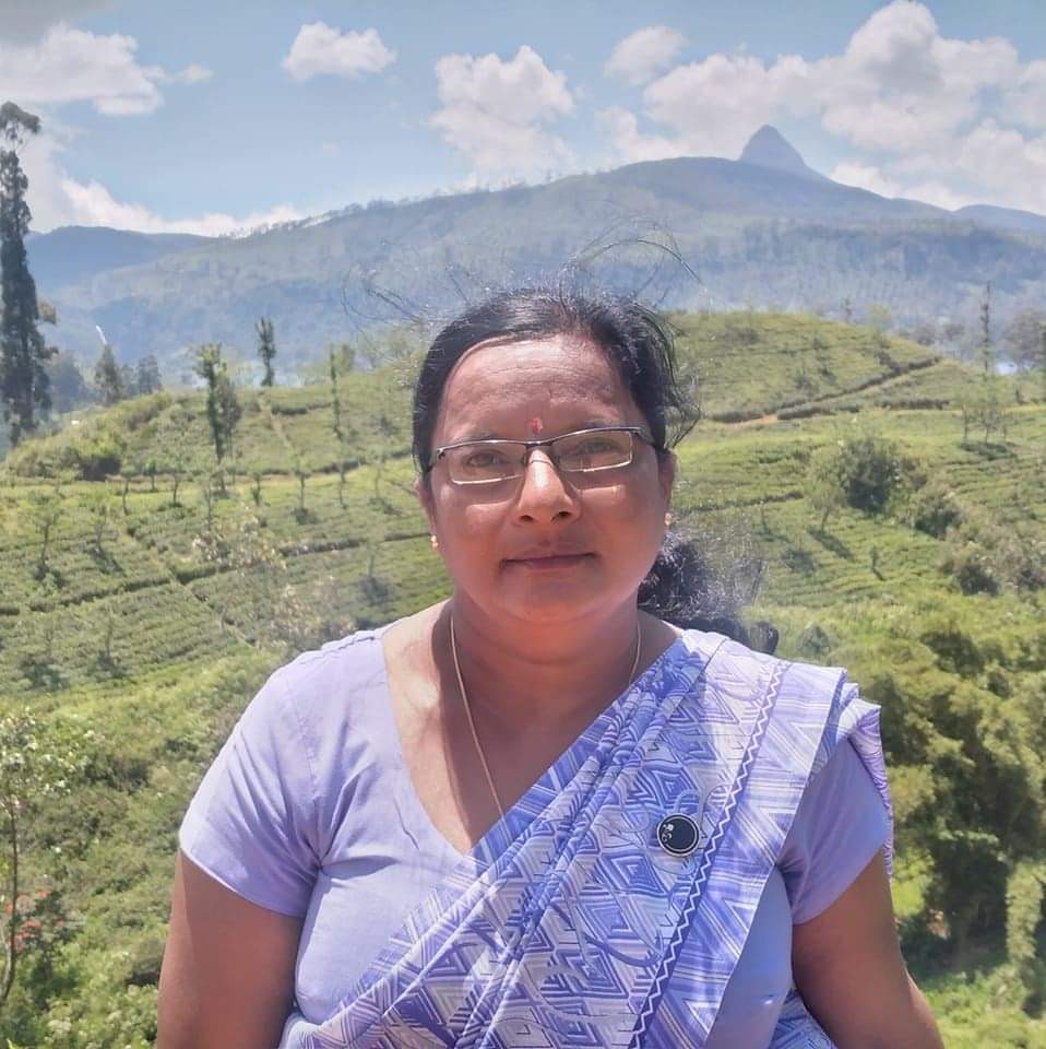 சரித்திரம் படைக்கும் முறையில் இரண்டு மலையக பெண்கள் இம்முறை பாராளுமன்றத்தில்! 

Ambika Samuel 
Selvi Selvi 

ඉතිහාසයේ පළමු වතාවට මලයග ගැහැණු දෙන්නෙක්ම මාලීමාවෙන් පාර්ලිමේන්තුවට. 

Historic first, two women from Malaiyaga Tamil community to represent parliament.