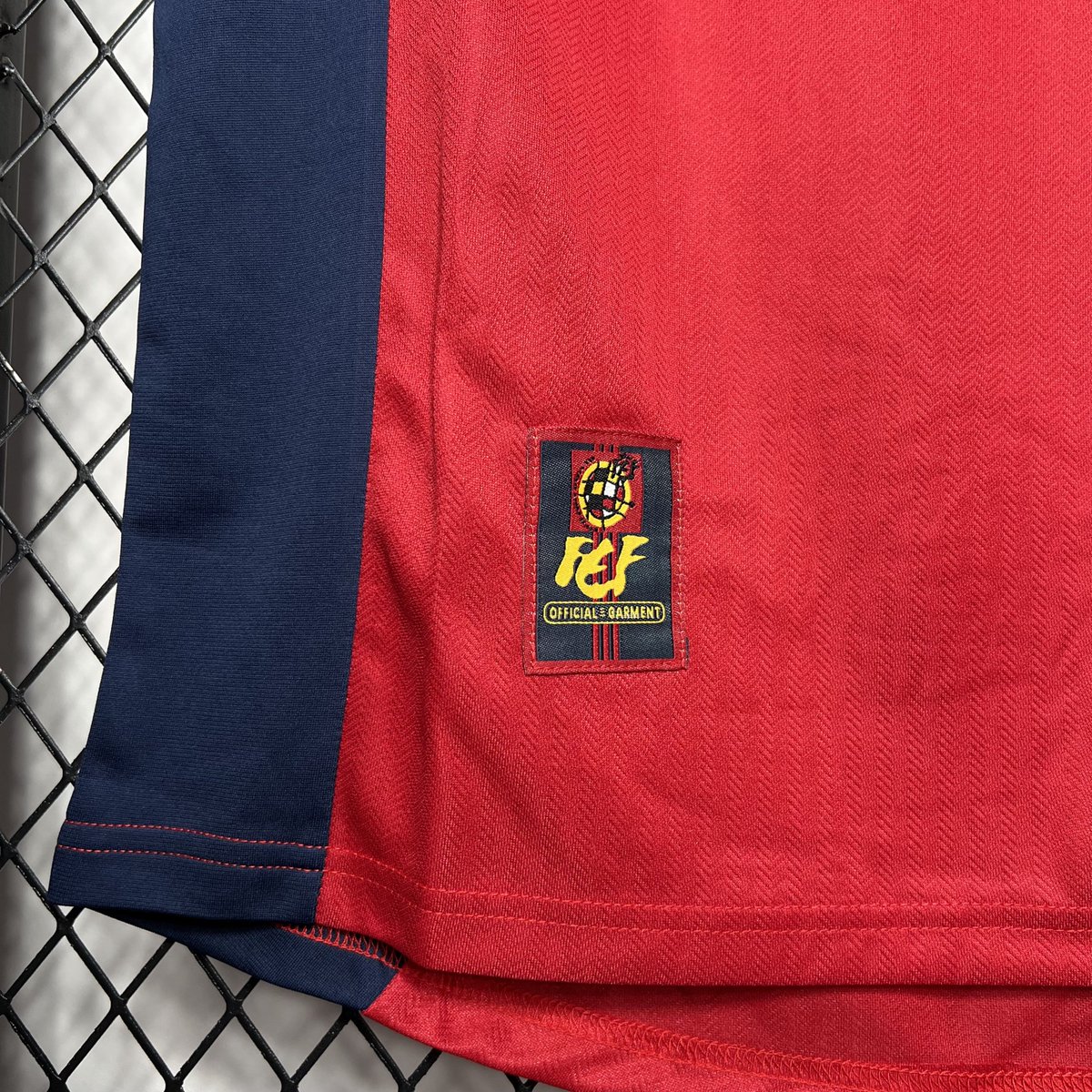 PipoEXL's tweet photo. 🎁🇪🇸 ¡REGALAMOS LA CAMISETA DE ESPAÑA!

Si España gana esta noche con gol de Nico Williams, sorteamos su camiseta entre todos los que den RT y nos sigan.

¡Mucha suerte a todos! 🍀