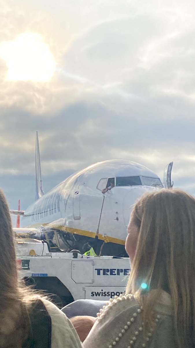 wirechick's tweet image. We are coming for you @thescript @TheScript_Danny @3ArenaDublin @iain_mears