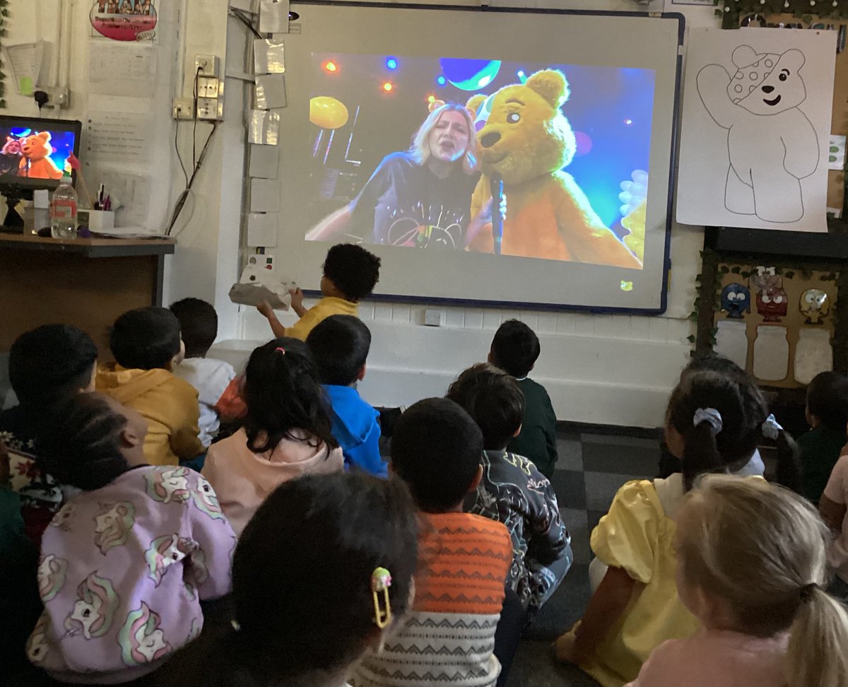 wyndclf's tweet photo. Reception children really enjoyed watching a live CBeebies show with Pudsey Bear and The Gladiators!
#WPS #leightrust #RR #CBeebiesHQ #BBCCiN https://t.co/nnlfT4FzB2
