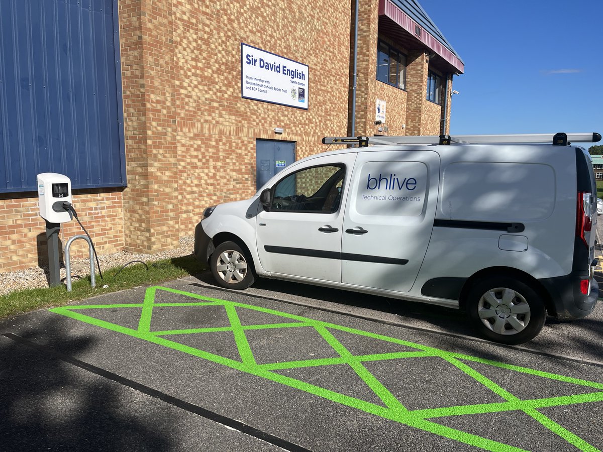 Sir David English Sports Centre has become the first BH Live Active leisure centre to offer EV (electric vehicle) charging 🧡

Read more:
pulse.ly/parh1unqmc

<a href="/BCPCouncil/">BCP Council</a> <a href="/jojusolar/">Joju Solar</a>