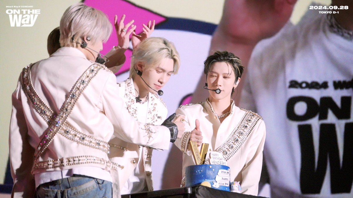 WayZenNi! めっちゃ好きやねん😍💓 | 2024 WayV CONCERT 'ON THE Way' in KOBE, TOKYO
 
youtu.be/xPN-QYrXqPI
 
#WayV #威神V #Behind
#ONTHEWay #KOBE #TOKYO
#WayV_ONTHEWay_in_KOBE
#WayV_ONTHEWay_in_TOKYO