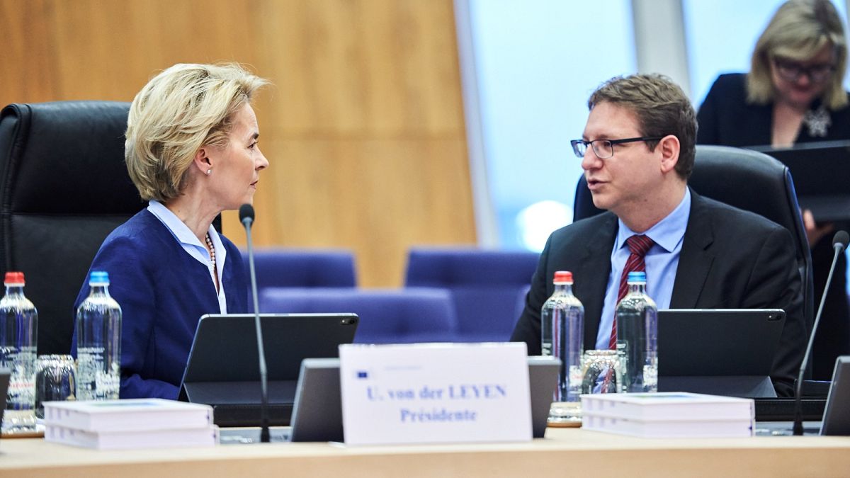 BaldanFrederic's tweet image. C&apos;est vrai ça, où est &quot;Bjoern Seibert&quot;, le chef de Cabinet d&apos;Ursula von der Leyen, qui n&apos;est pas présent à l&apos;audience d&apos;aujourd&apos;hui à Luxembourg ? 

La Commission a-t-elle peur de répondre aux juges ?

#SMSGate #CJUE