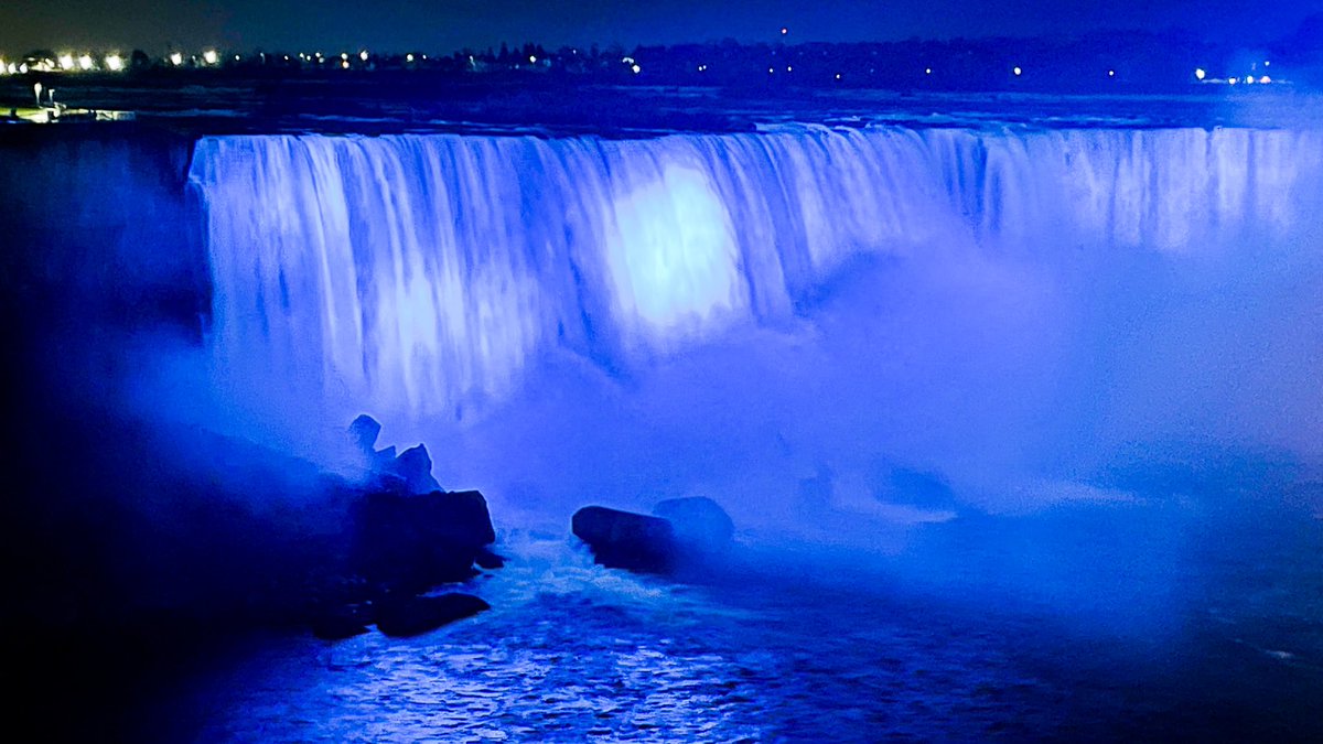 NMelottoImages's tweet photo. #niagarafalls #Canada https://t.co/h2pLeSBDh9